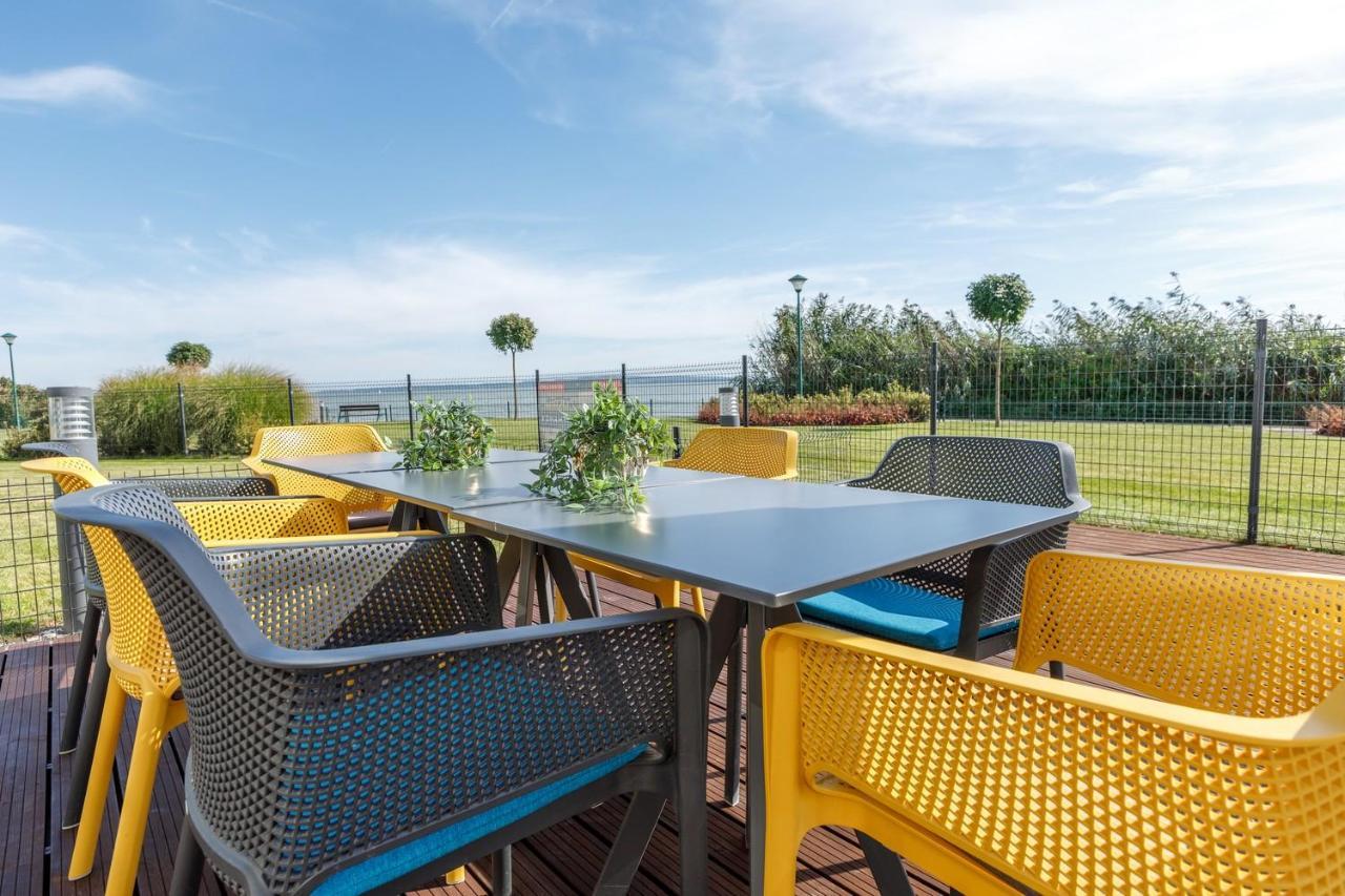 Royal Cafe Apartman Keszthely Exterior photo